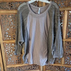 Monoreno Brown Top with Crochet Sleeves